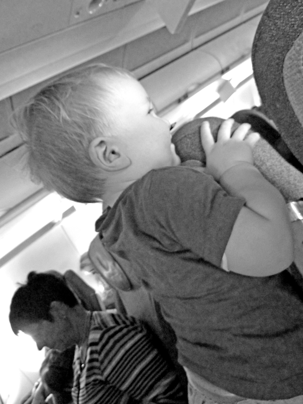 Erfahrungen und Tipps – Flugreise allein mit Kleinkind